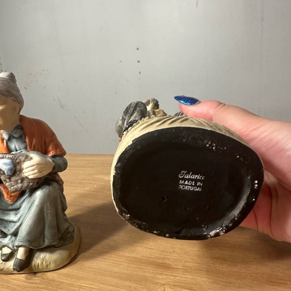 Christmas decor pieces - Picture 3 of 5